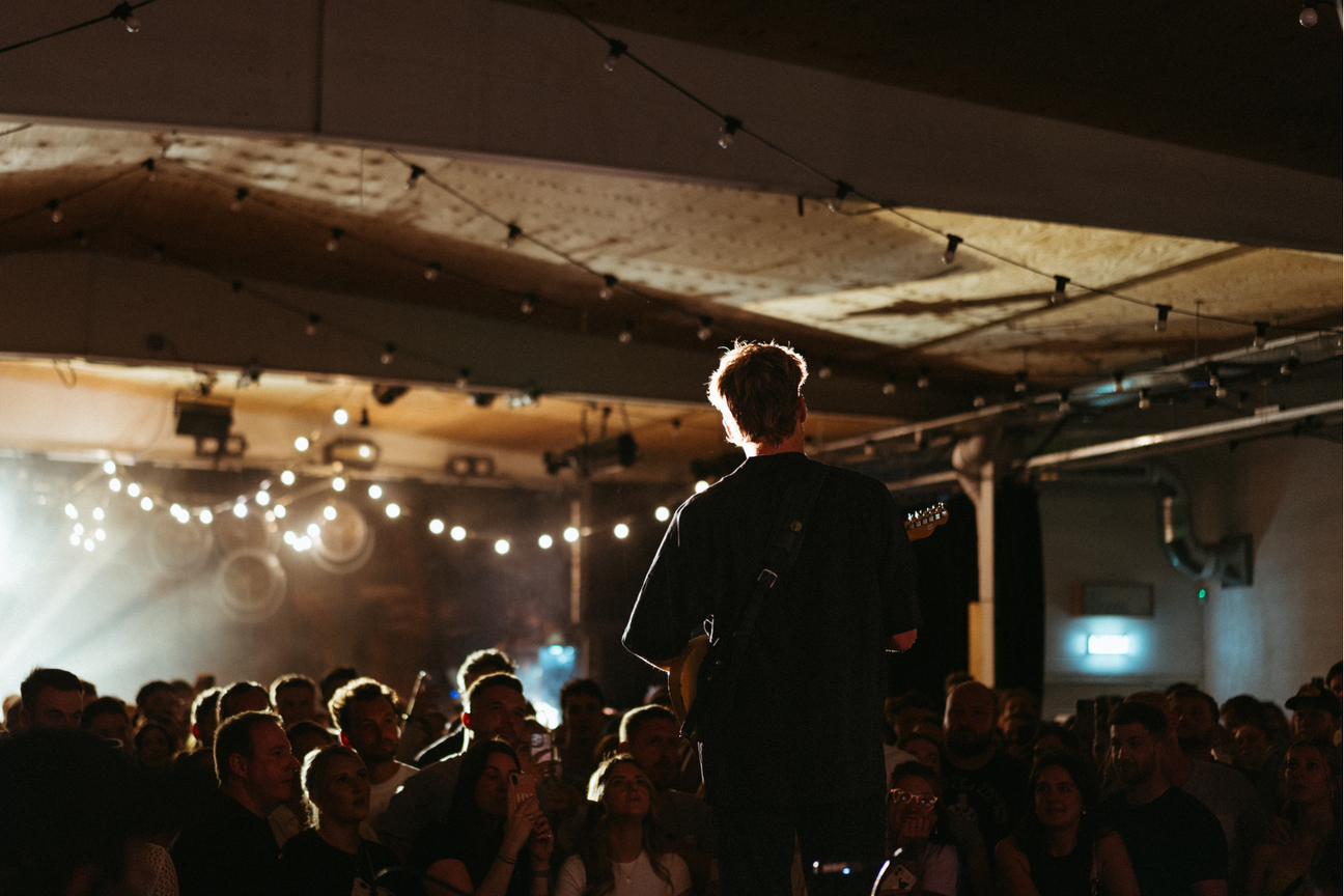 ZIGGY ALBERTS – ‘NEW LOVE’ ALBUM RELEASE WEEK ’25 SHOWS